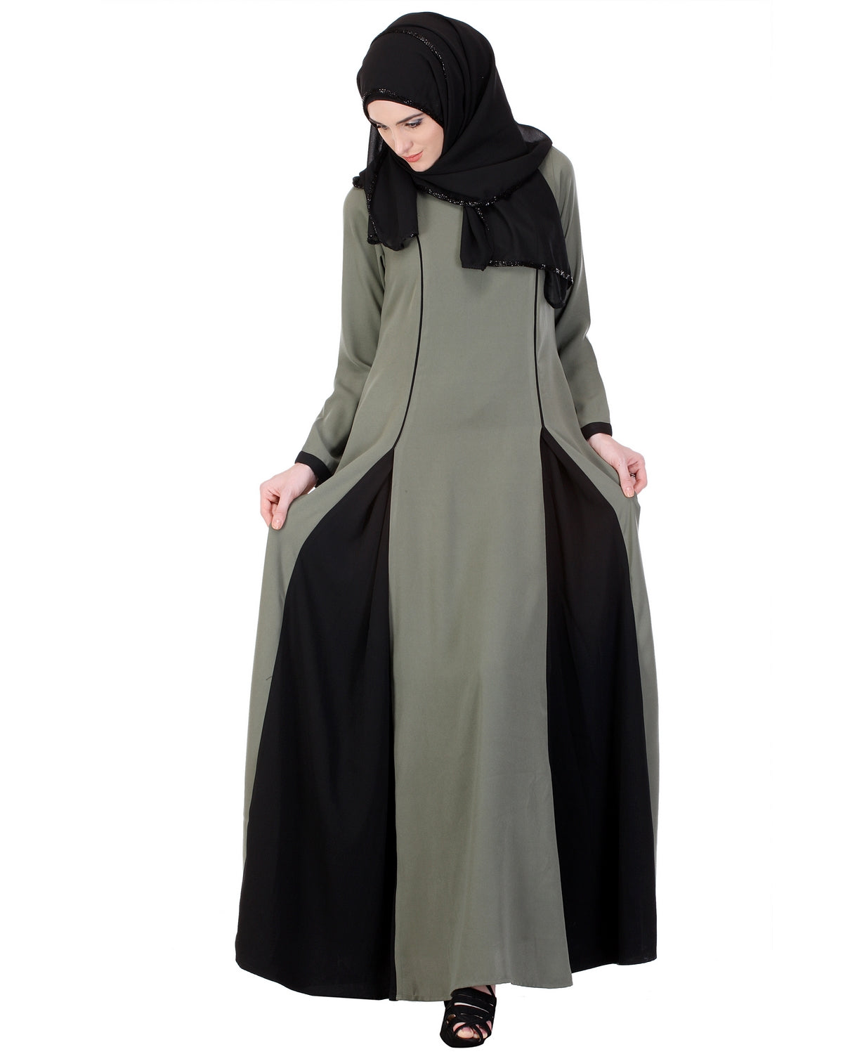 Inverted Pleat Frock Abaya