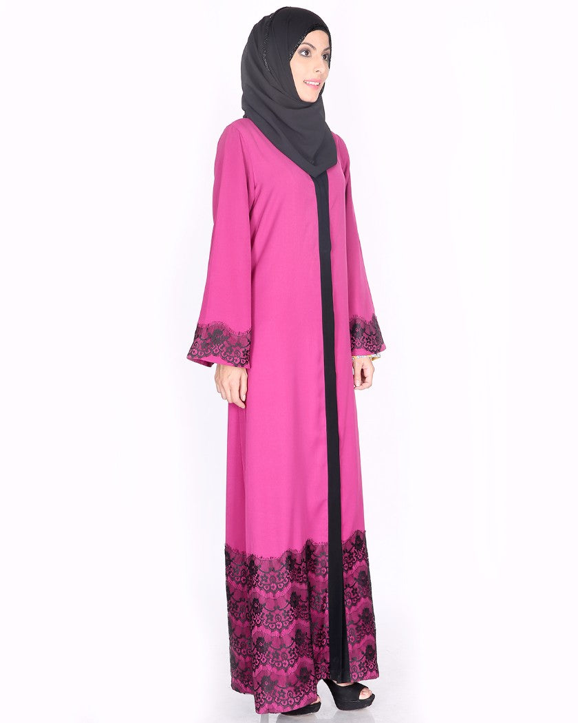 Iconic Laced Abaya