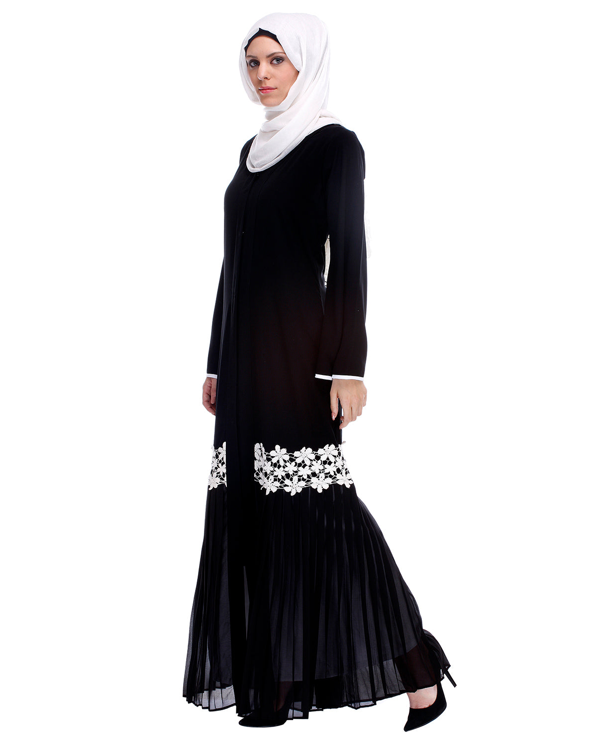 Black Pleated Abaya
