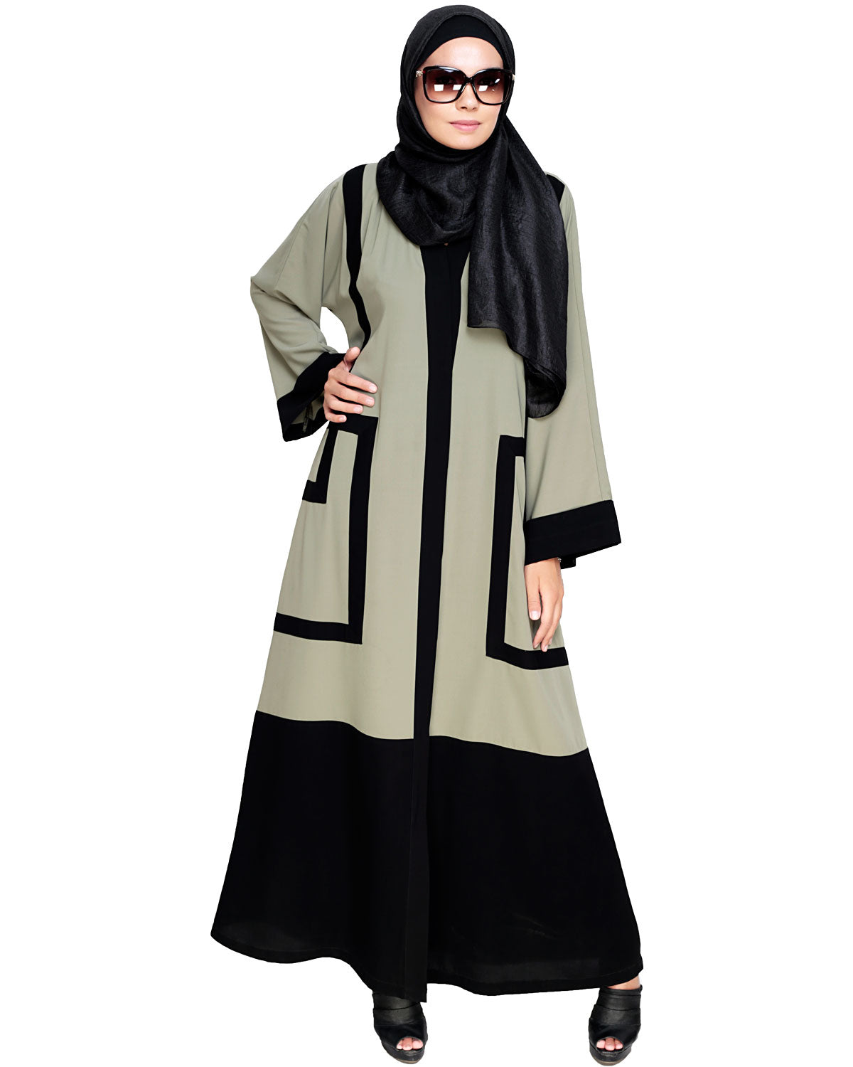 Quirky Dubai Style Abaya with detailing