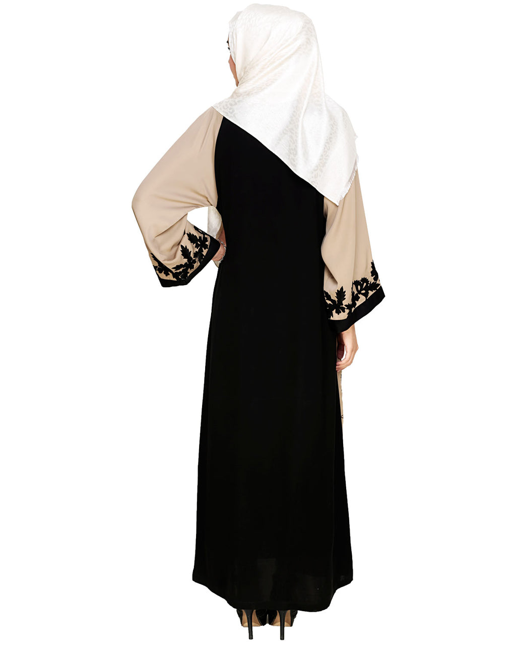 Wanderlust Embroidery Dubai Style Abaya