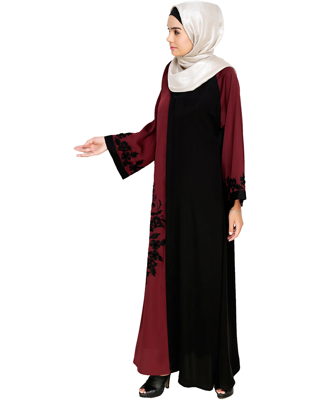 Wanderlust Embroidery Dubai Style Abaya