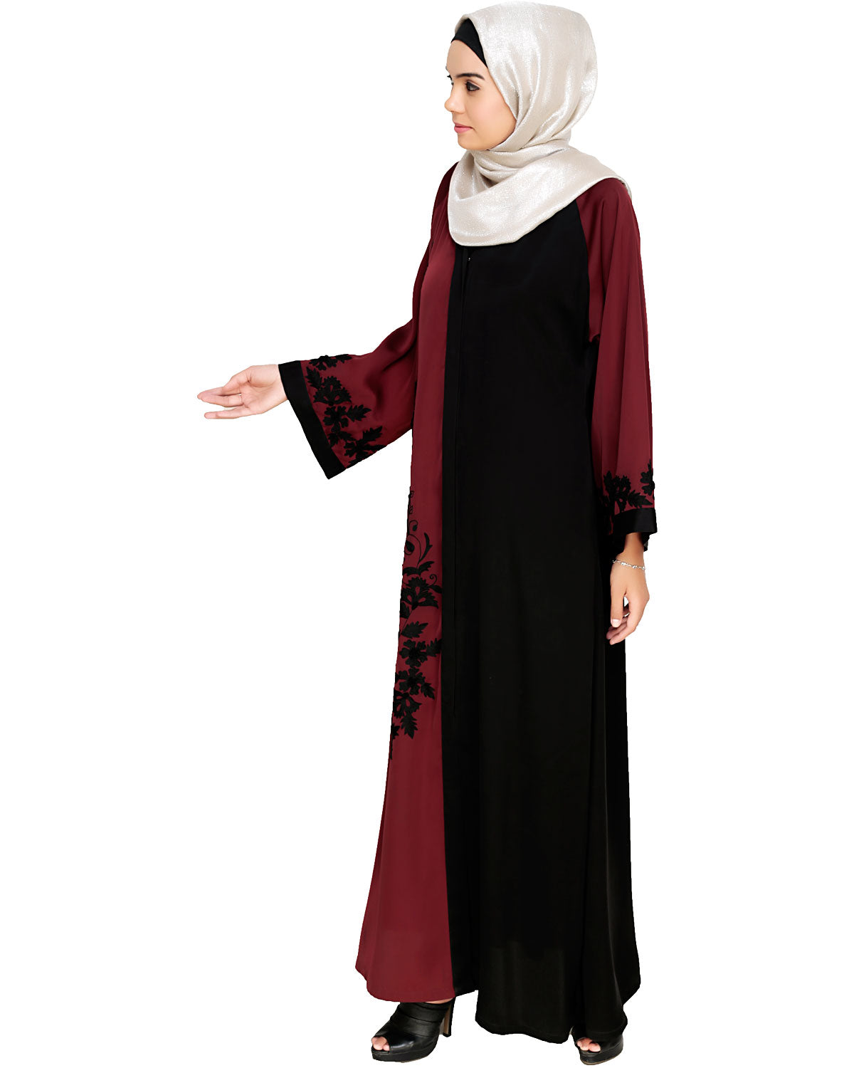 Wanderlust Embroidery Dubai Style Abaya