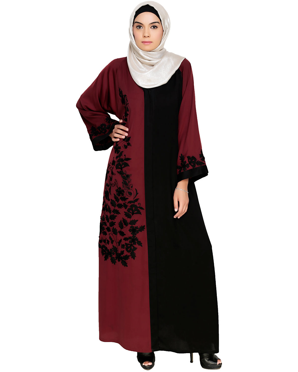 Wanderlust Embroidery Dubai Style Abaya