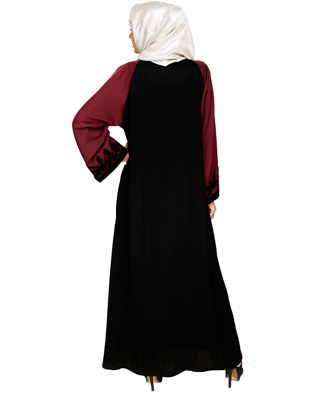 Wanderlust Embroidery Dubai Style Abaya