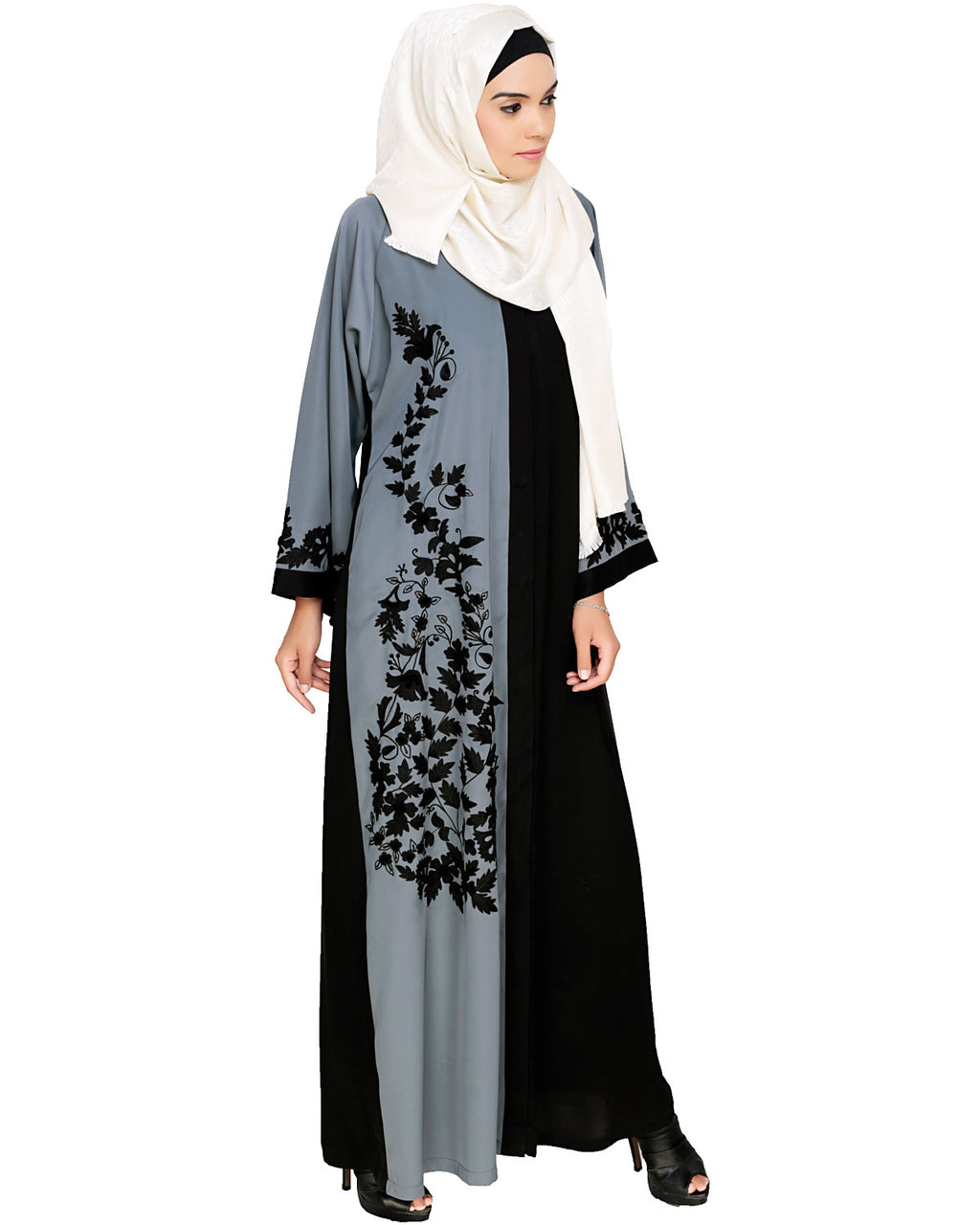 Wanderlust Embroidery Dubai Style Abaya