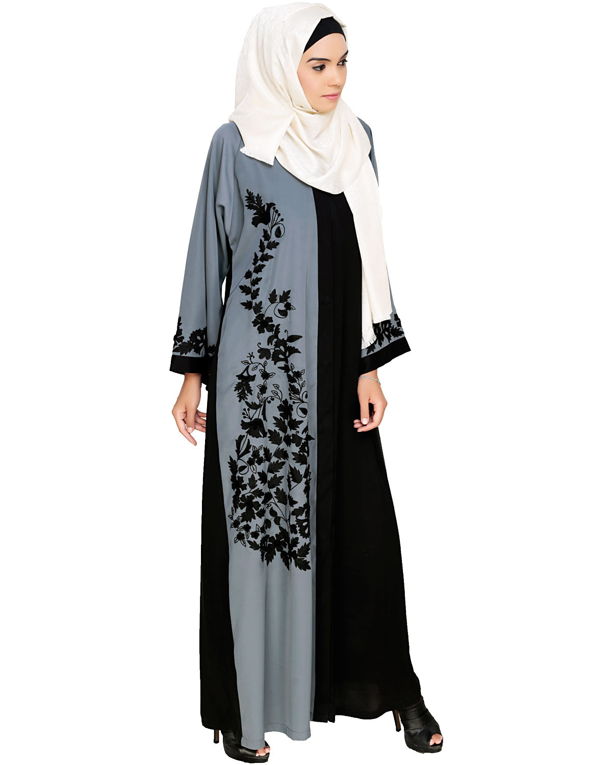 Wanderlust Embroidery Dubai Style Abaya