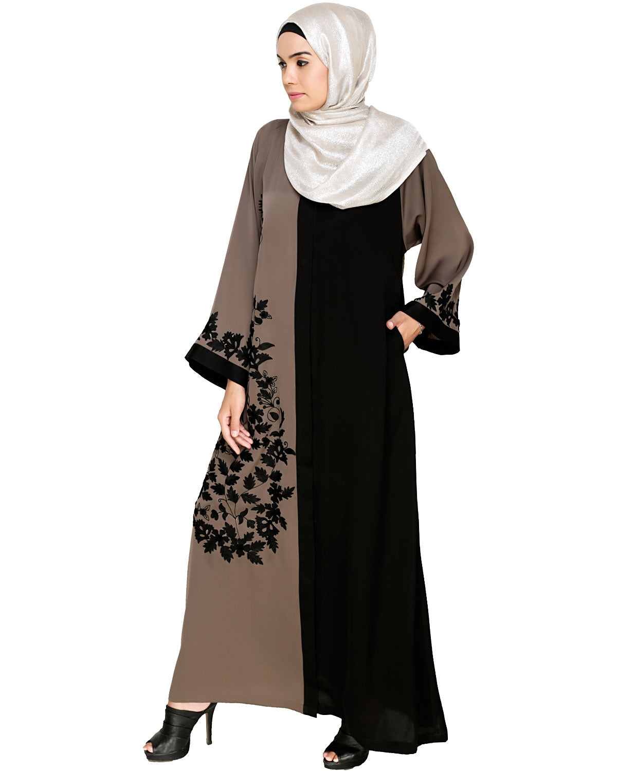 Wanderlust Embroidery Dubai Style Abaya