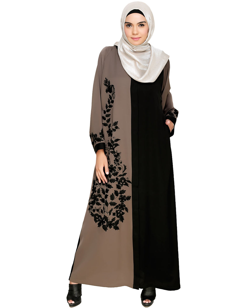 Wanderlust Embroidery Dubai Style Abaya