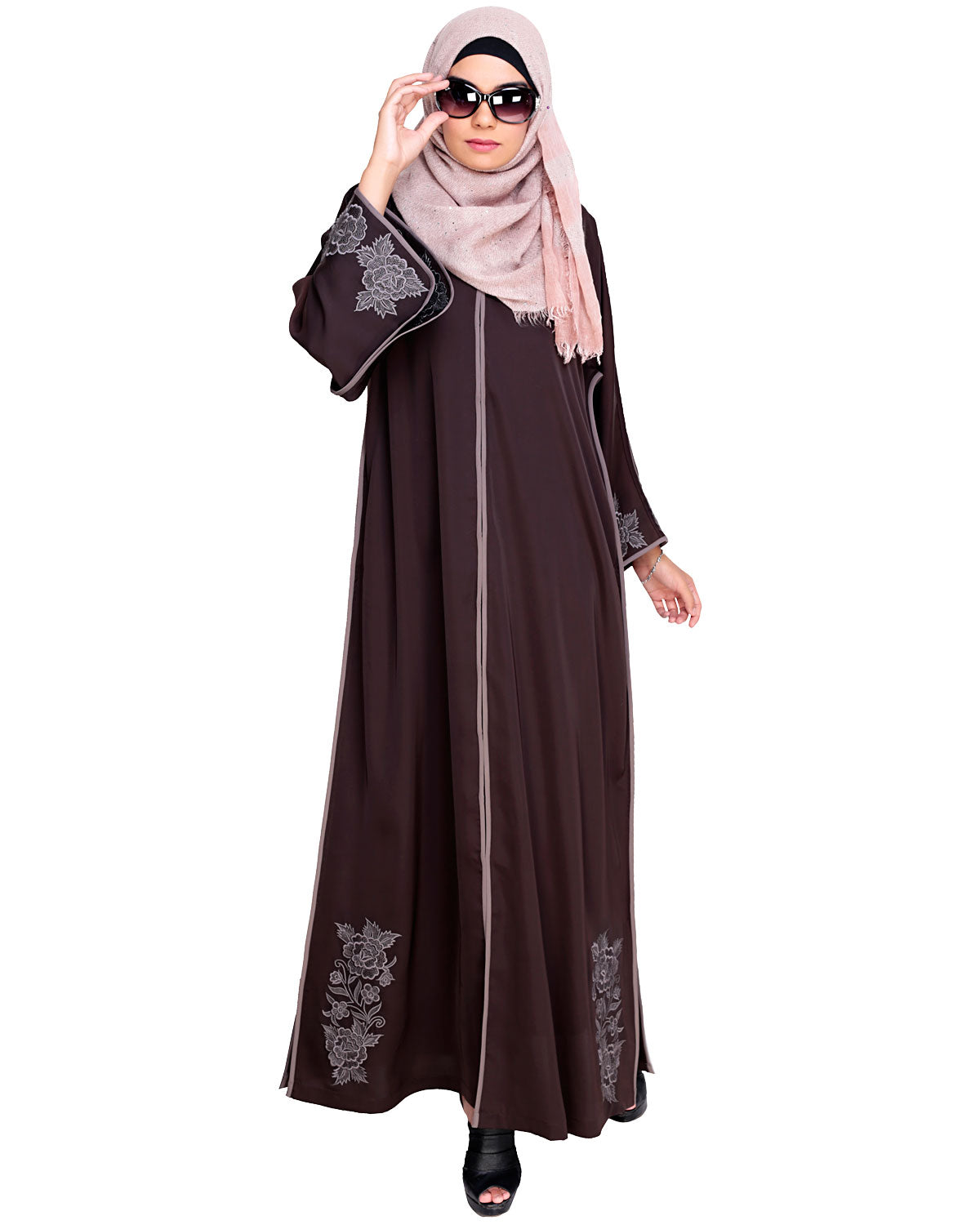 Bewitching Floral Dubai Style Embroidered Abaya