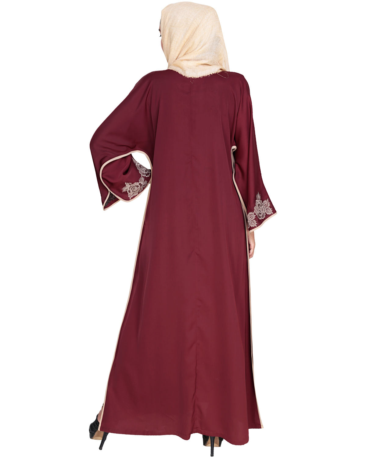 Bewitching Floral Dubai Style Embroidered Abaya