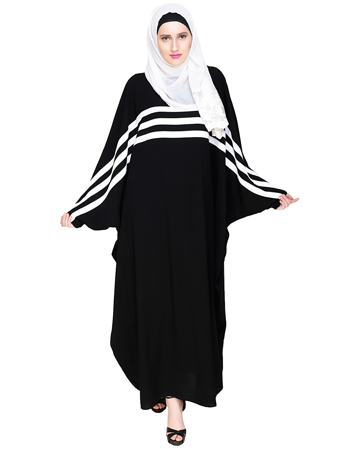 Sporty Kaftan With Detailing