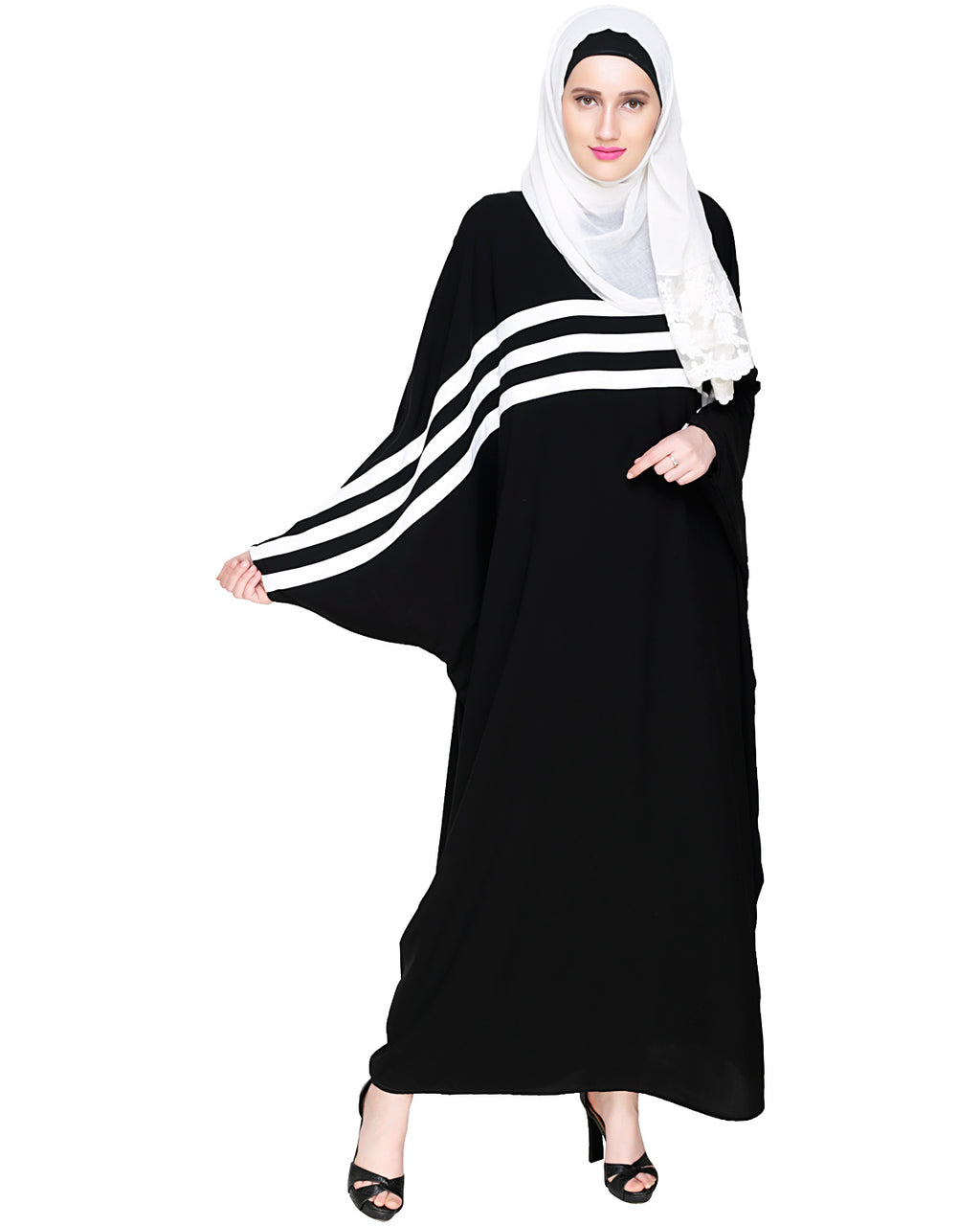 Sporty Kaftan With Detailing