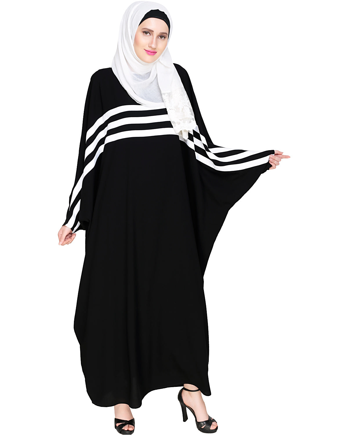 Sporty Kaftan With Detailing