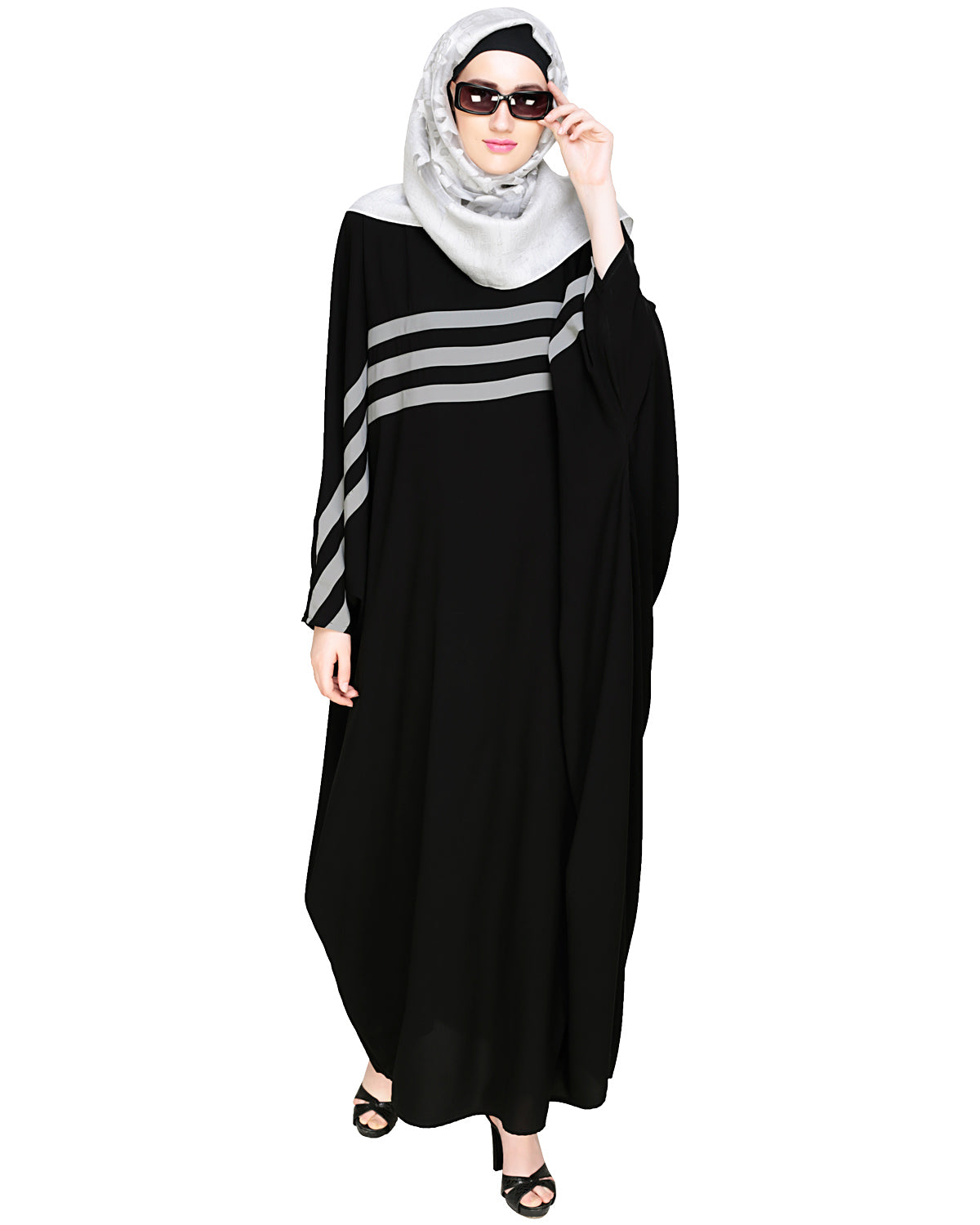 Sporty Kaftan With Detailing