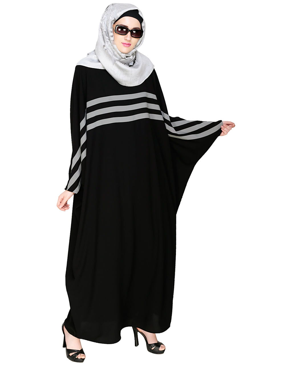 Sporty Kaftan With Detailing