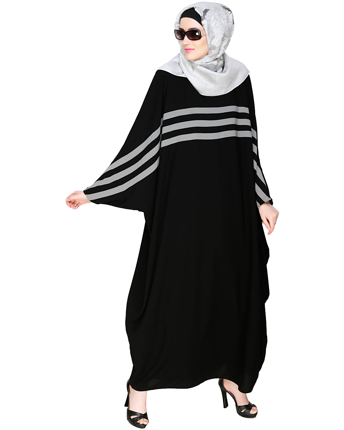 Sporty Kaftan With Detailing