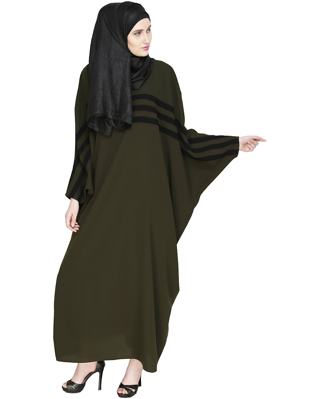Sporty Kaftan With Detailing