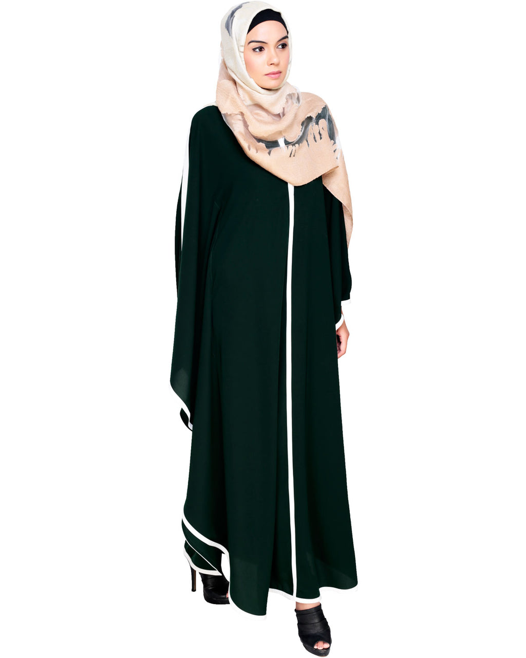 Modish Kaftan With Detailing