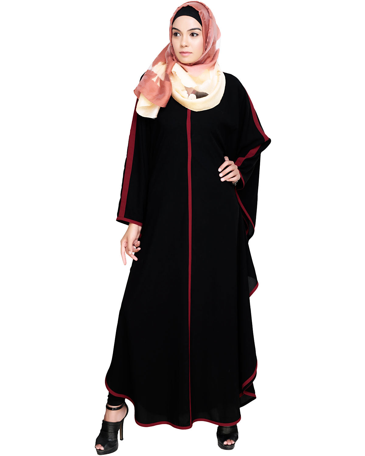 Modish Kaftan With Detailing