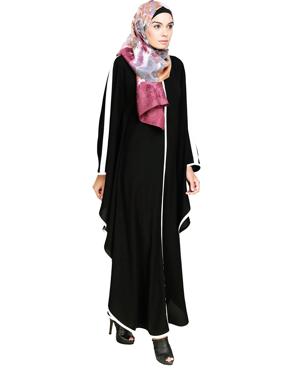 Modish Kaftan With Detailing