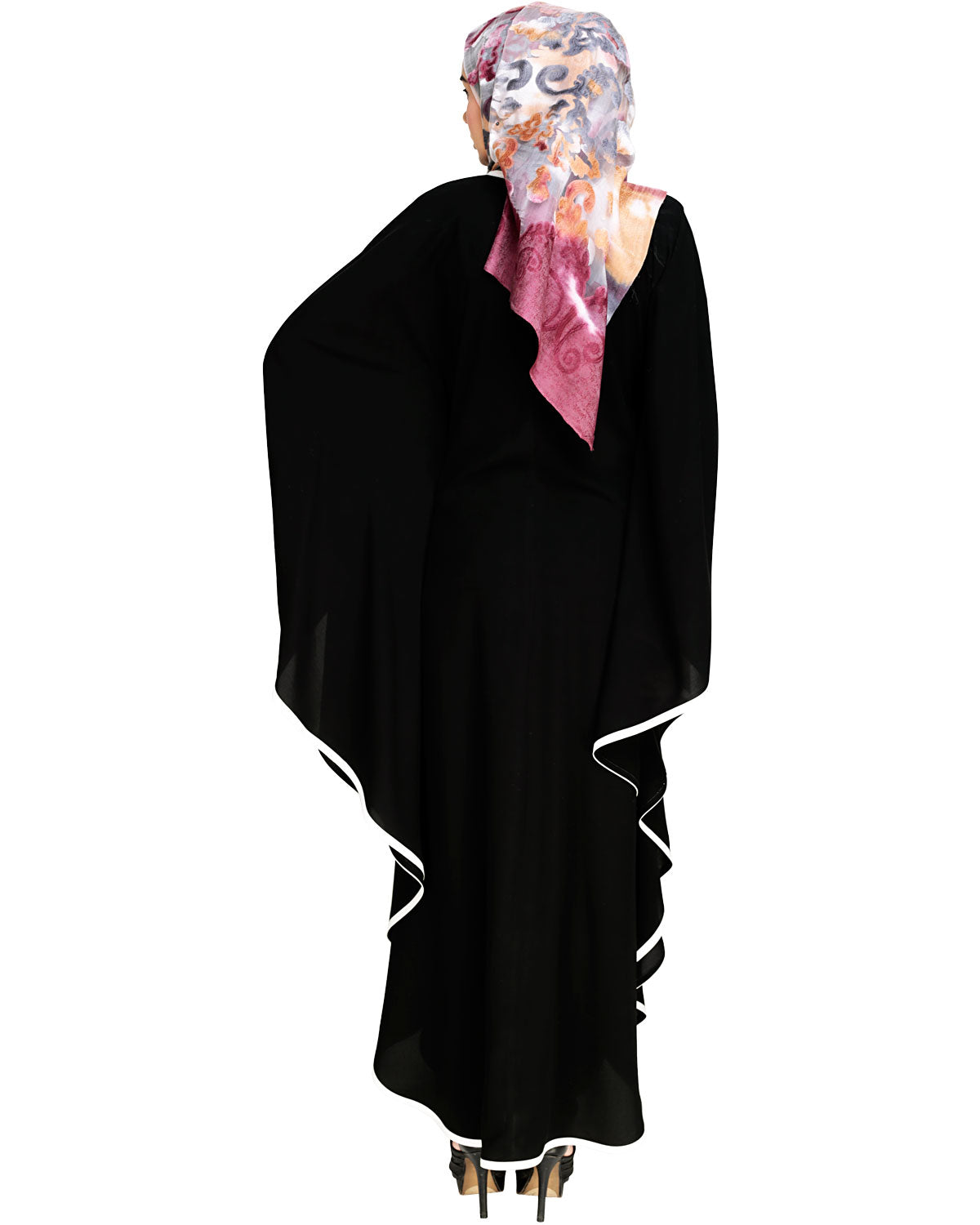 Modish Kaftan With Detailing