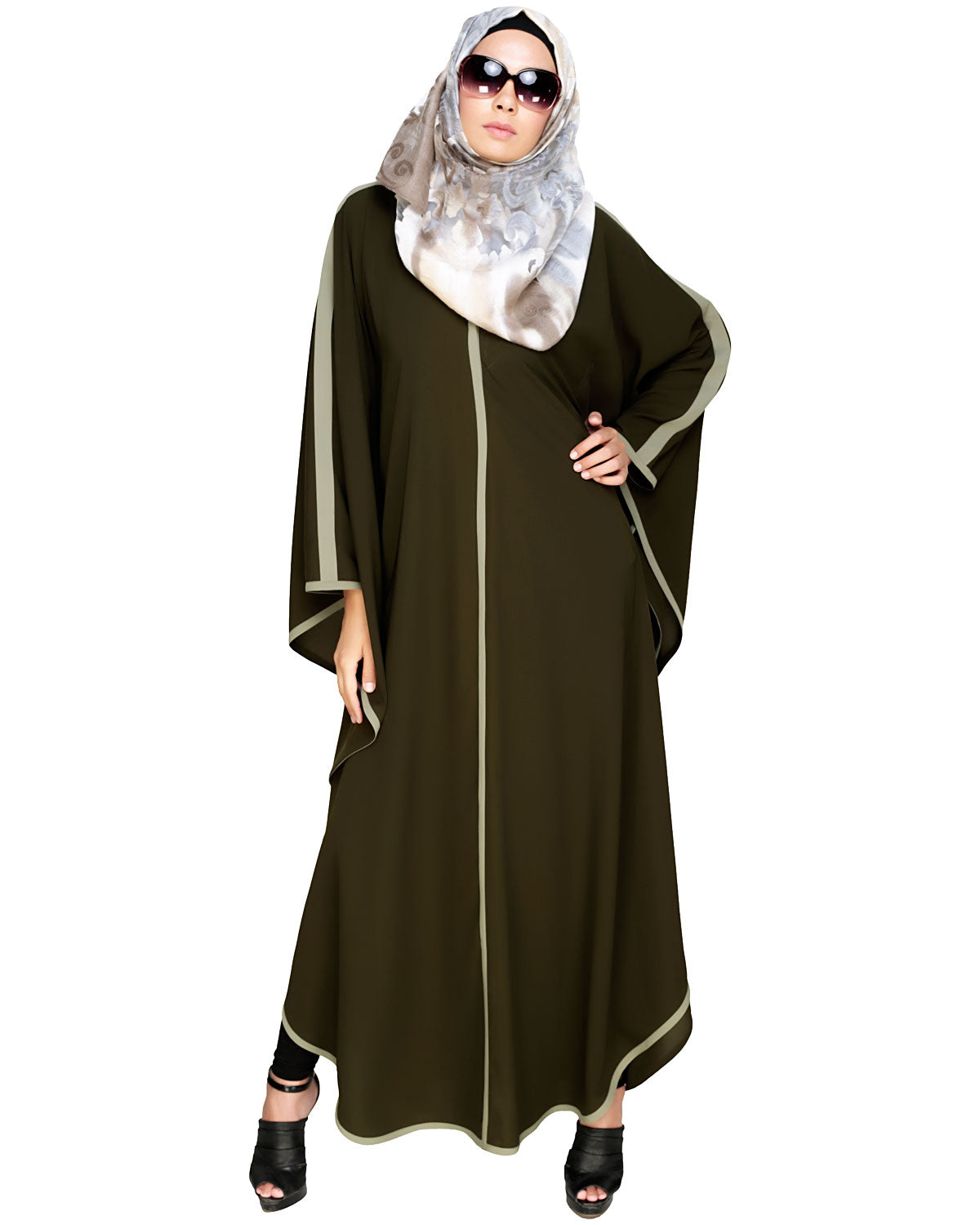 Modish Kaftan With Detailing