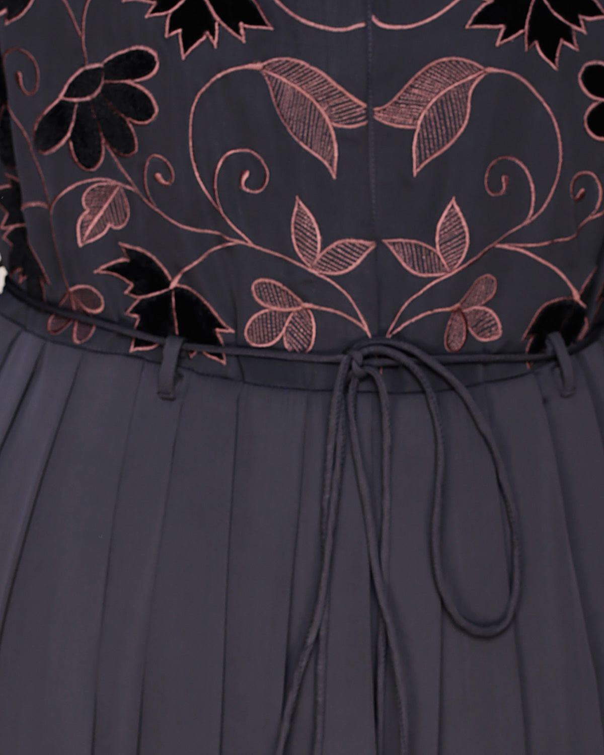 Sylvan Pleated Dubai Style Abaya