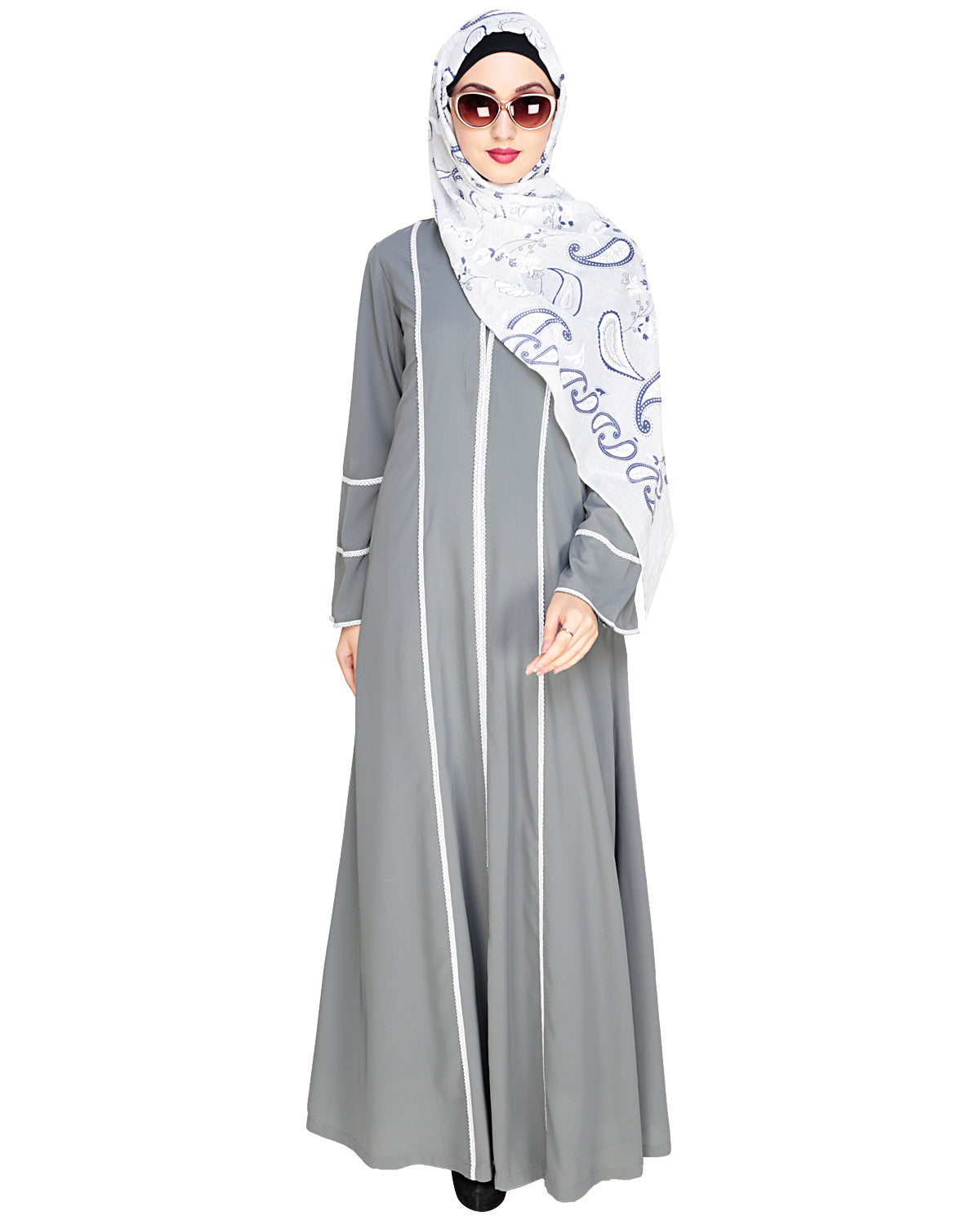 Snazzy Lace Abaya