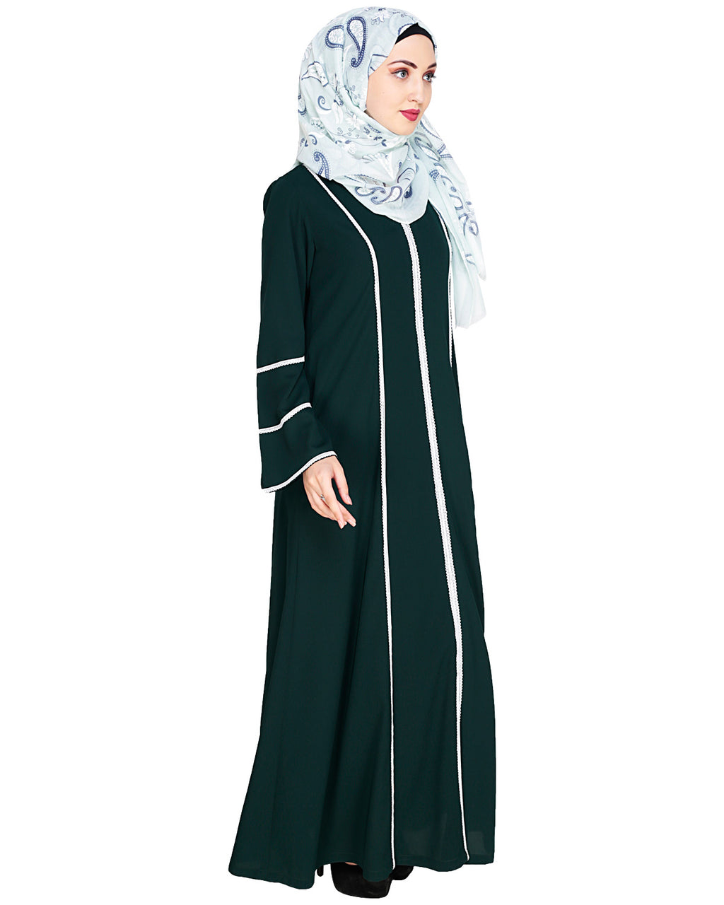 Snazzy Lace Abaya