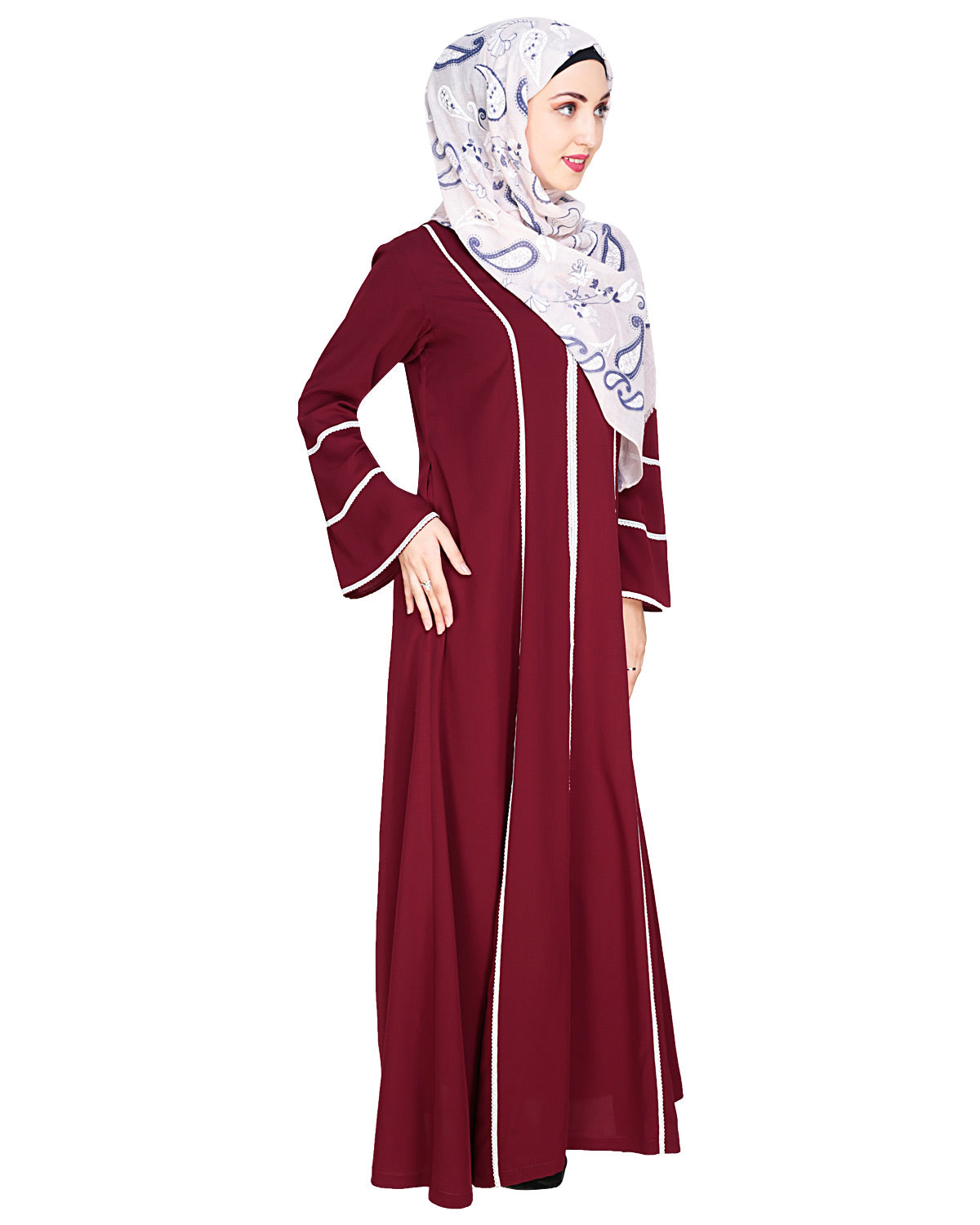 Snazzy Lace Abaya