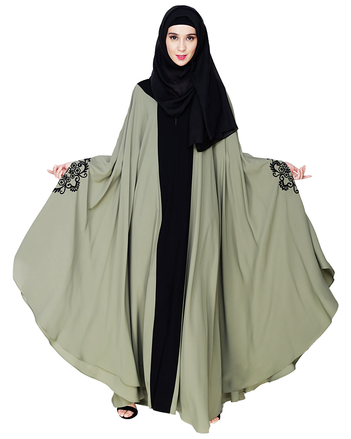 Delicate Embroidered Irani Kaftan