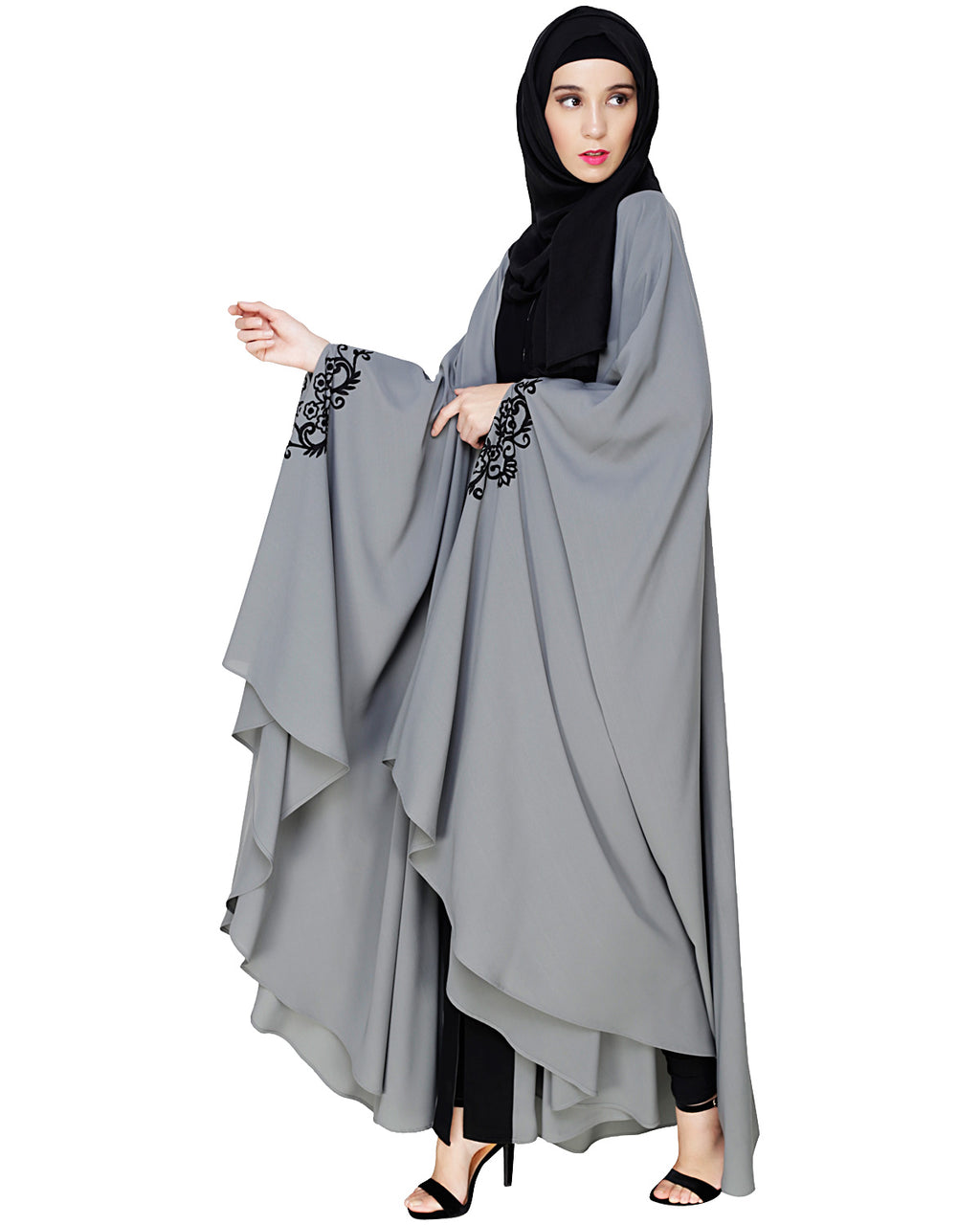 Delicate Embroidered Irani Kaftan