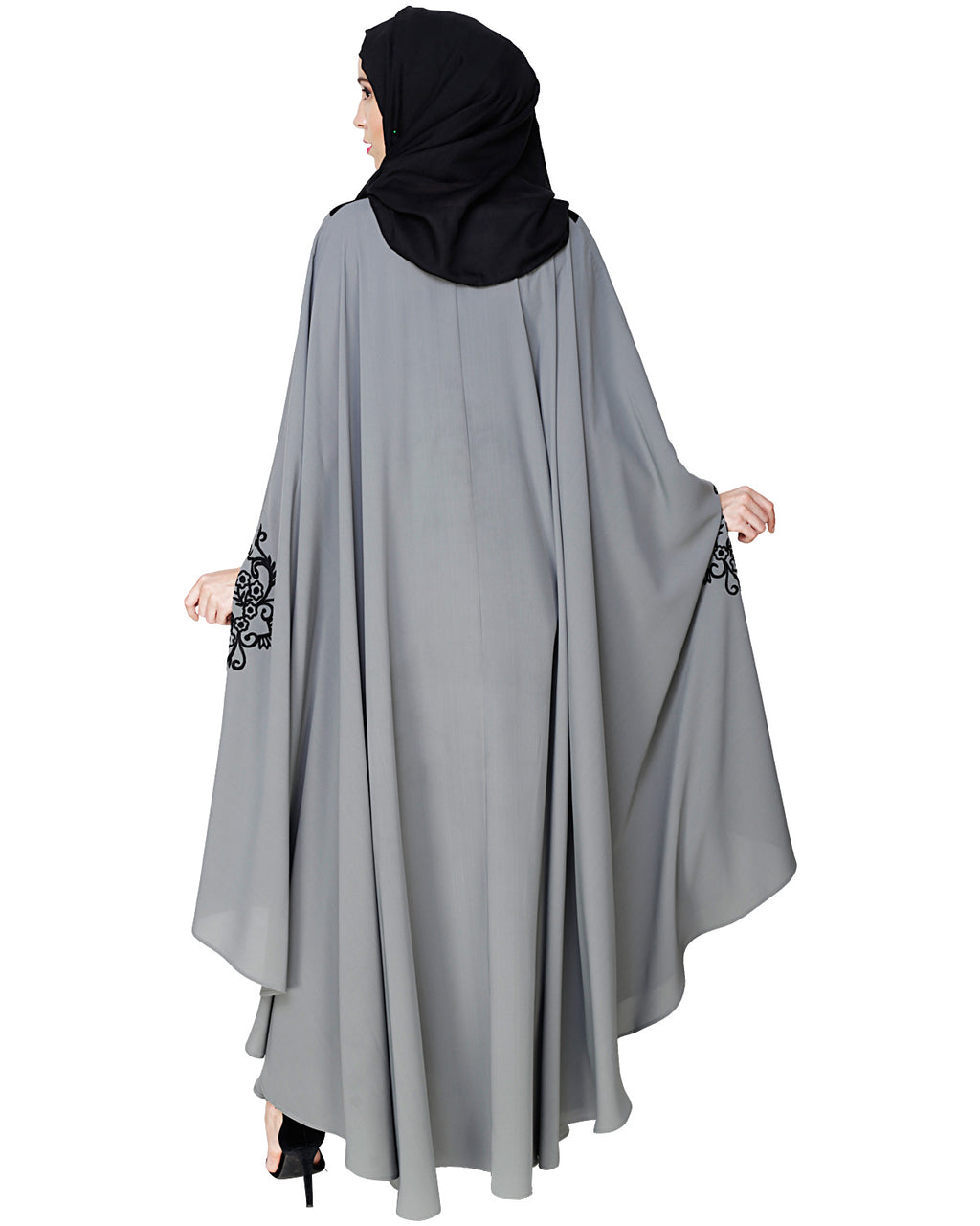 Delicate Embroidered Irani Kaftan