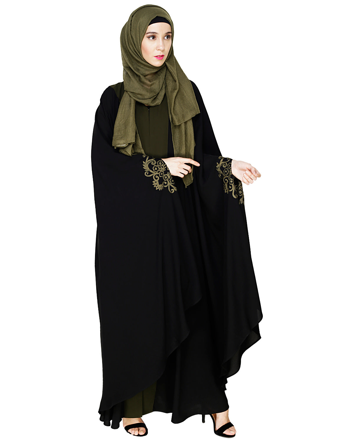 Delicate Embroidered Irani Kaftan