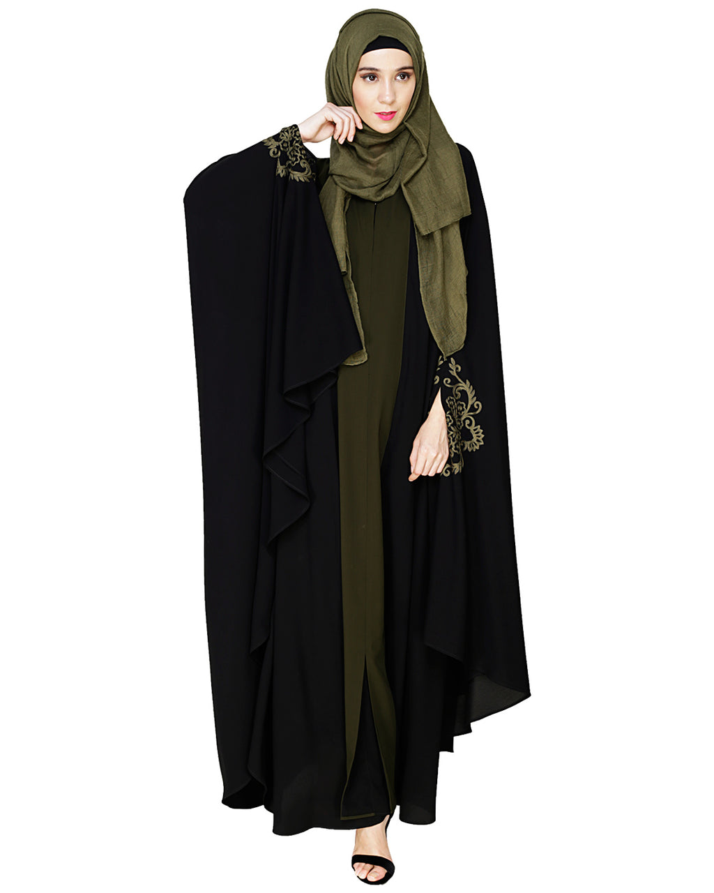 Delicate Embroidered Irani Kaftan