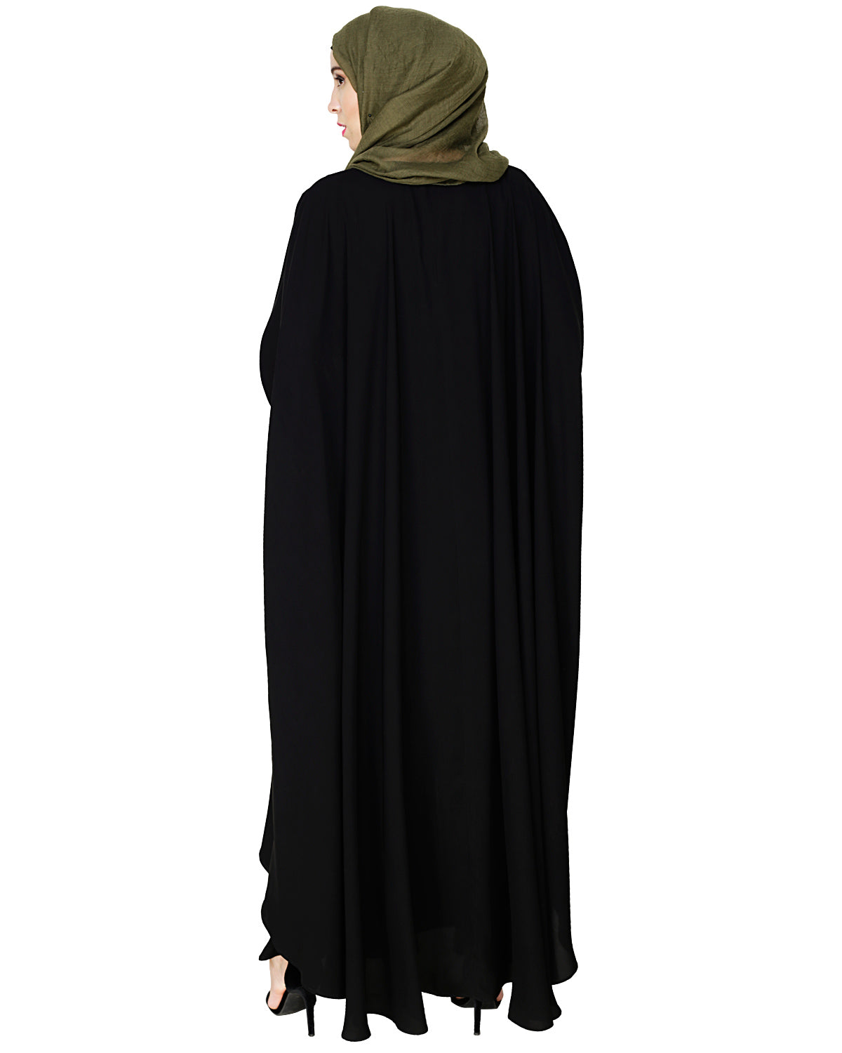 Delicate Embroidered Irani Kaftan
