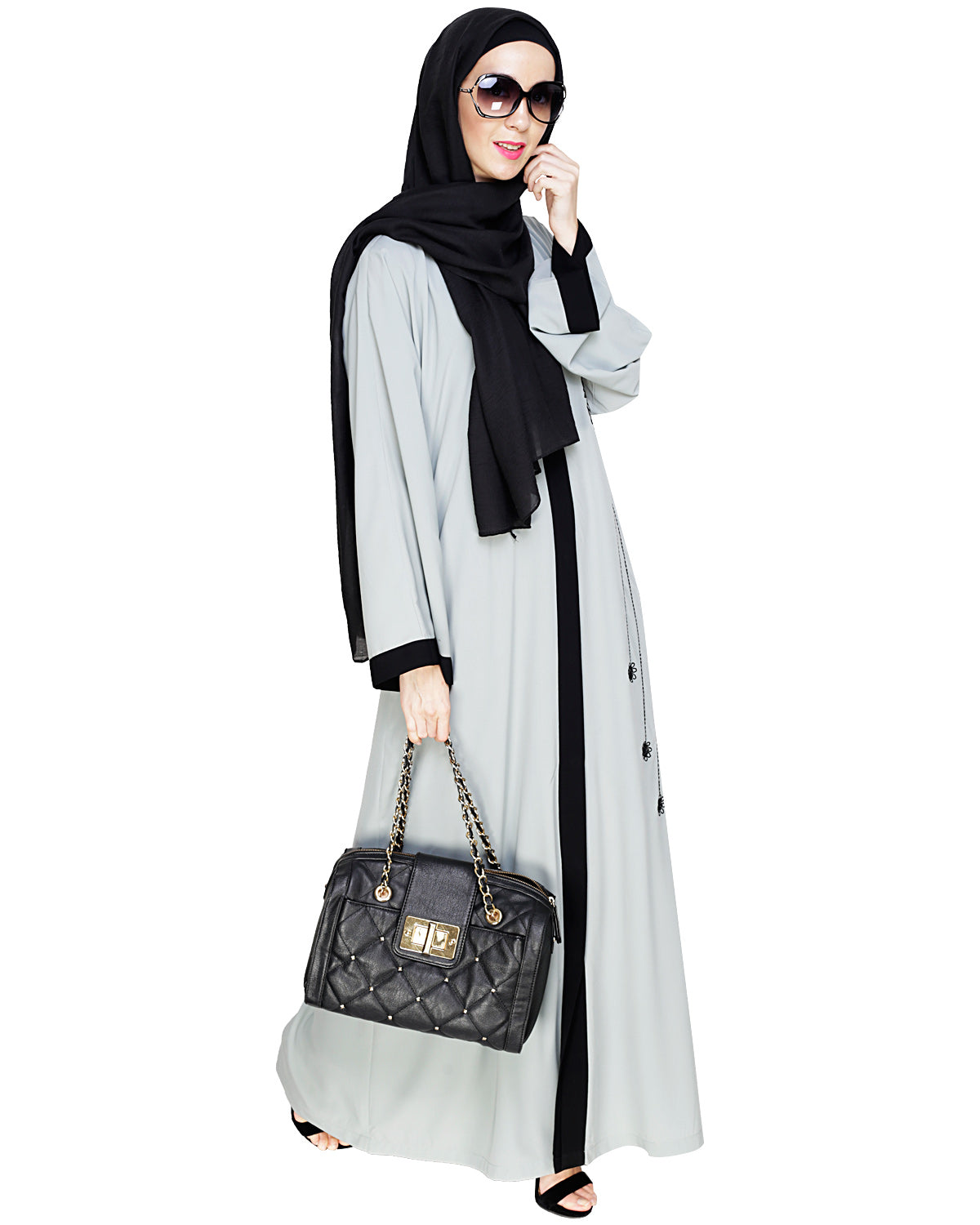 Contrast Embroidered Dubai Style Abaya