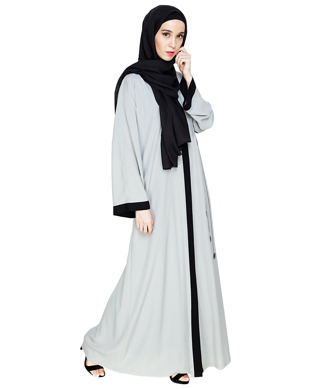 Contrast Embroidered Dubai Style Abaya