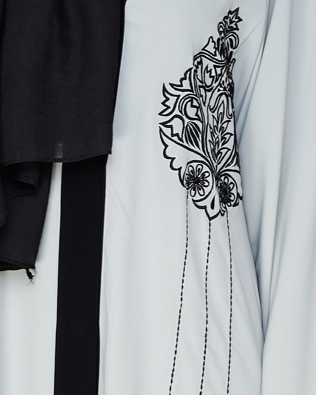Contrast Embroidered Dubai Style Abaya