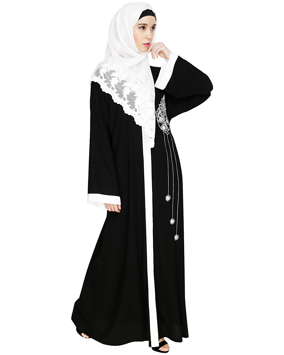 Contrast Embroidered Dubai Style Abaya