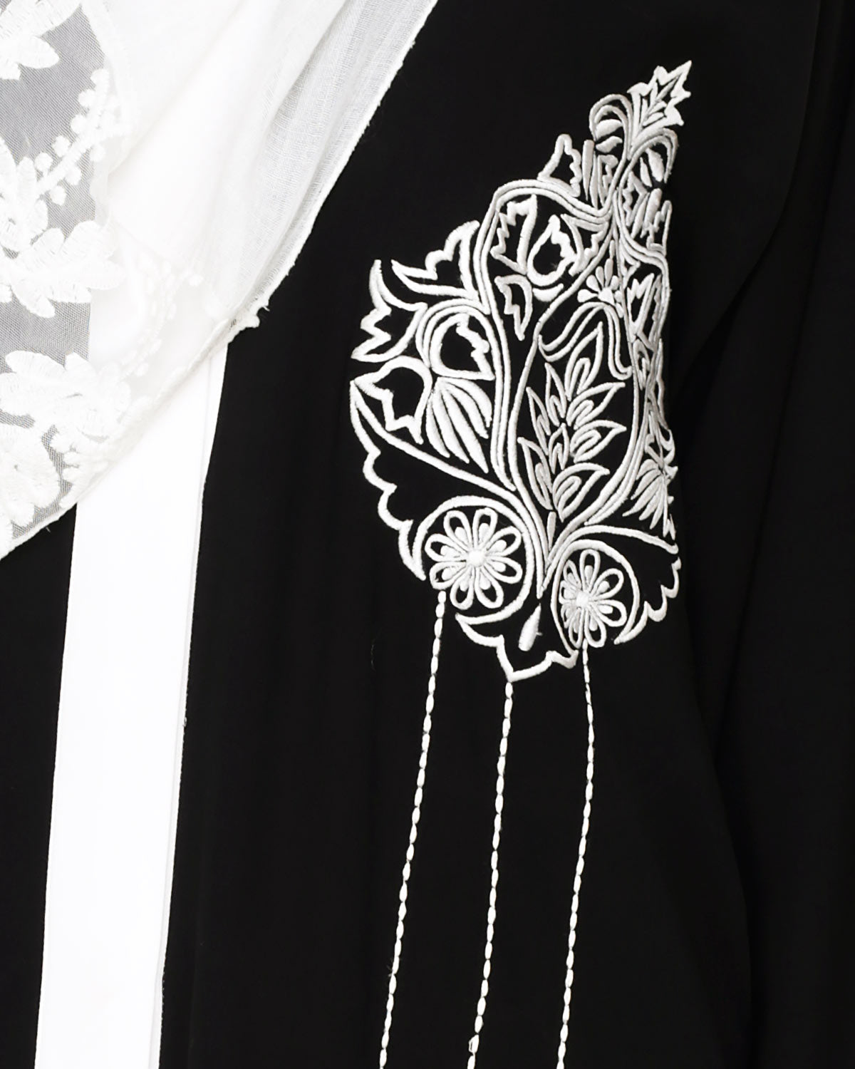 Contrast Embroidered Dubai Style Abaya