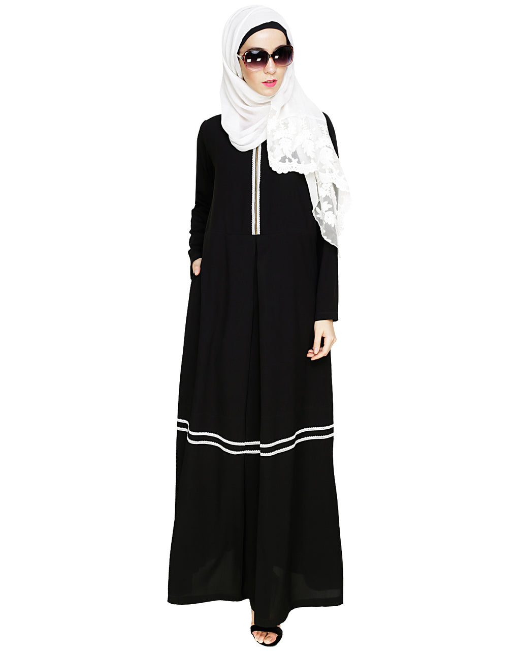 Graceful Lacy Abaya