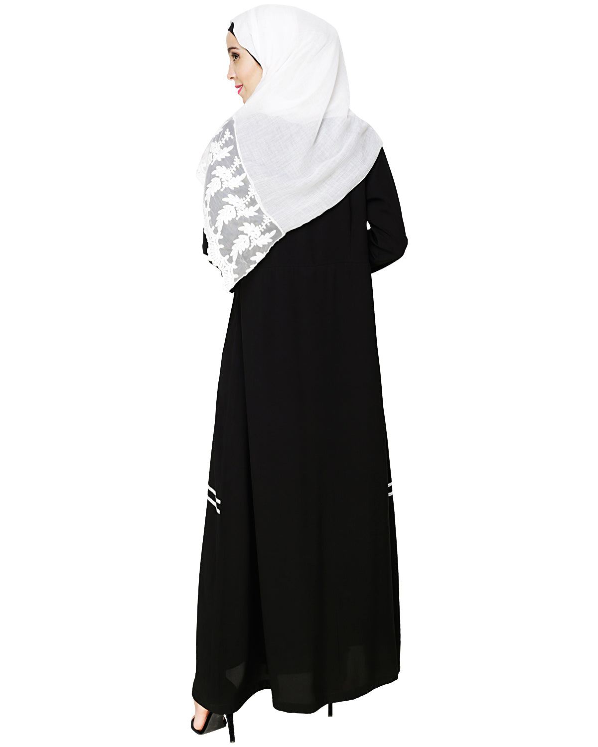 Graceful Lacy Abaya
