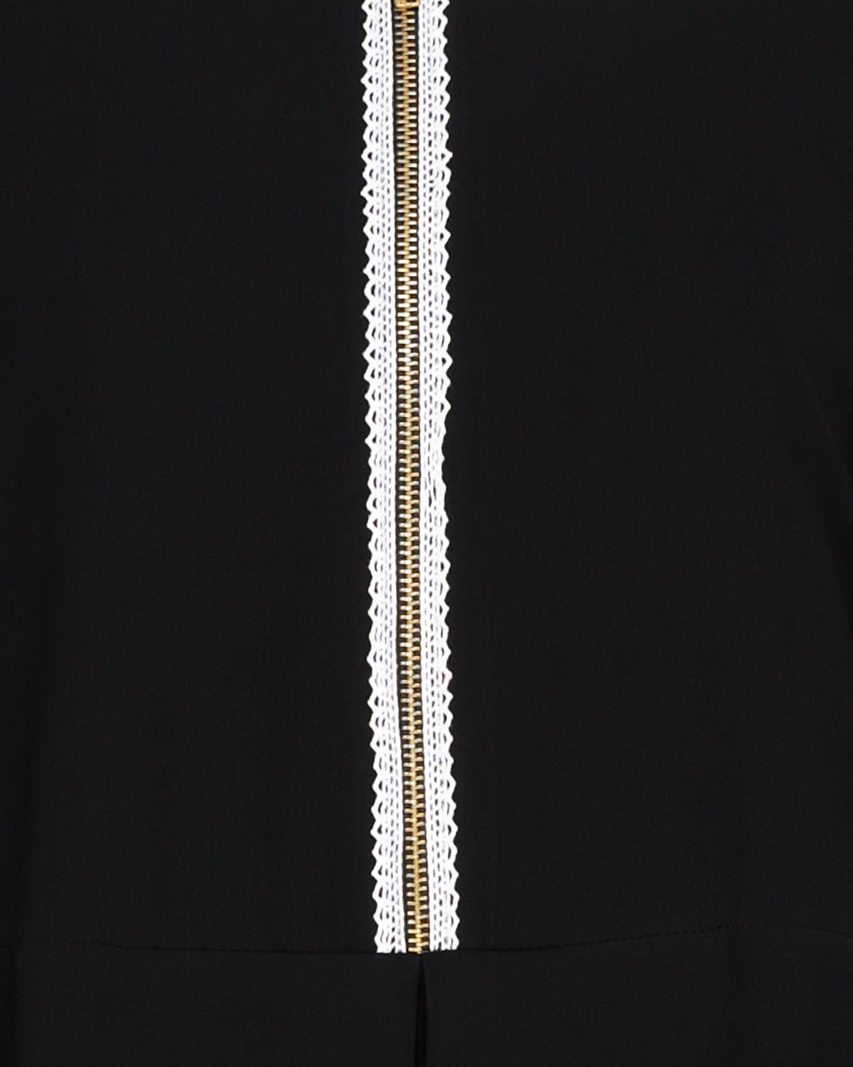 Graceful Lacy Abaya