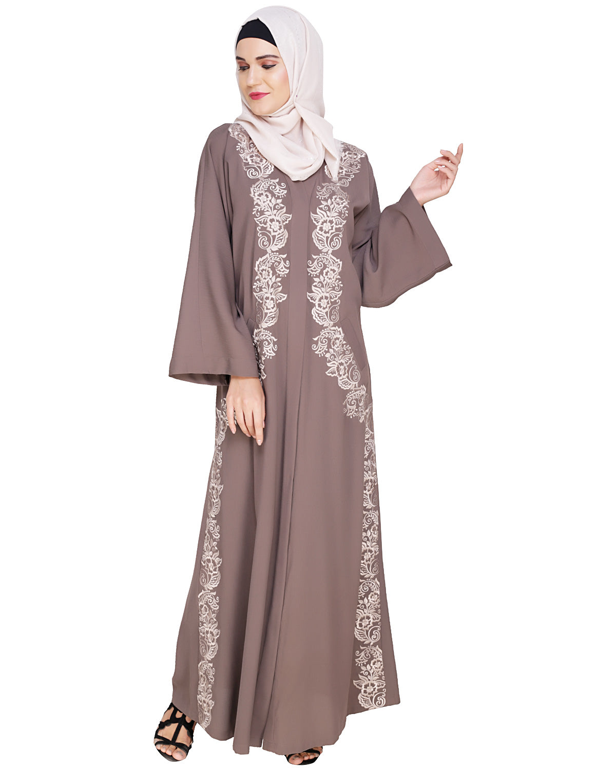 Astonishing Embroidered Dubai Style Abaya