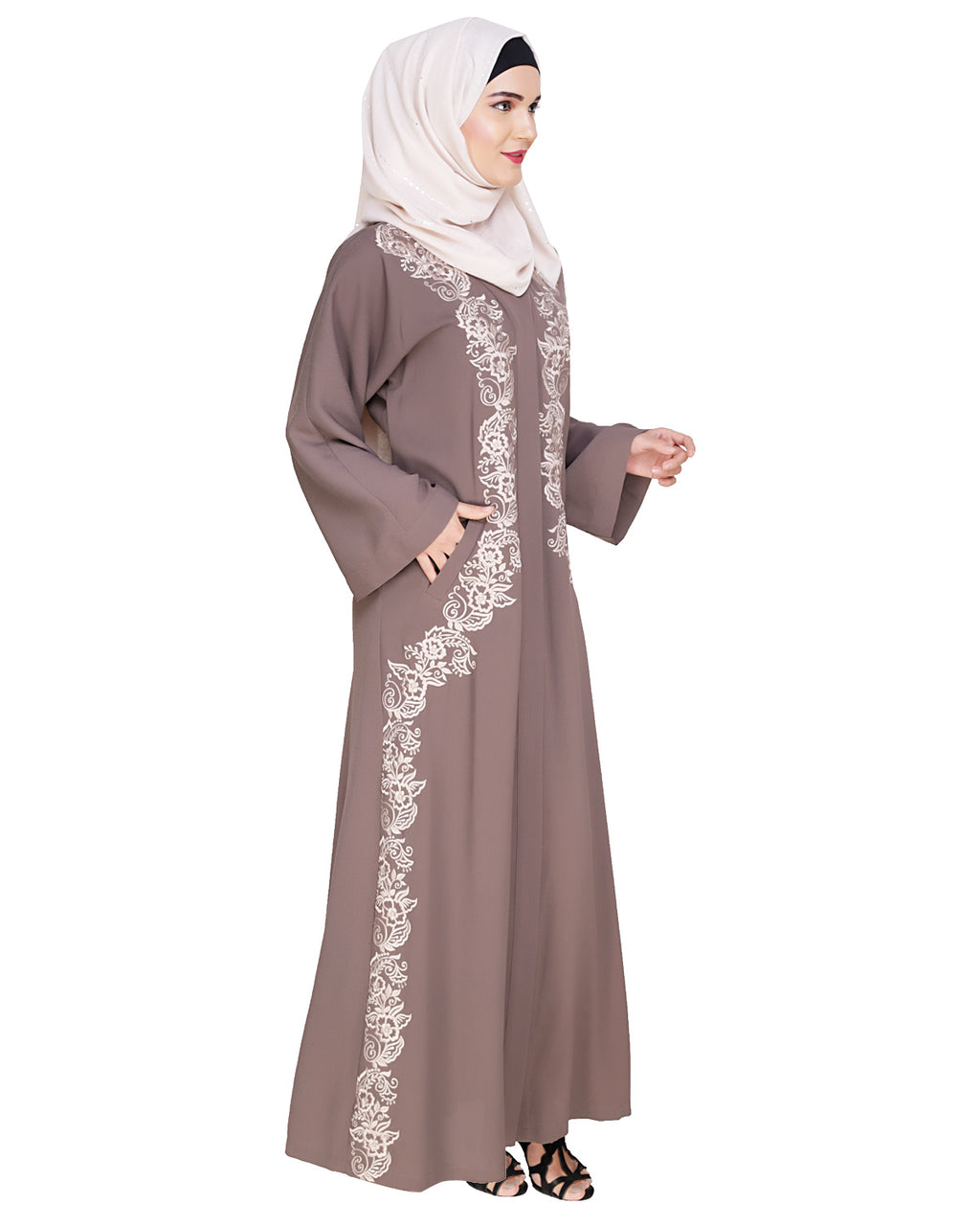 Astonishing Embroidered Dubai Style Abaya