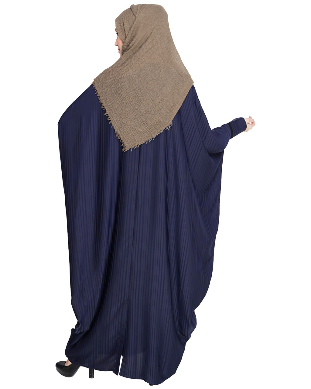 Graceful Pleated Kaftan