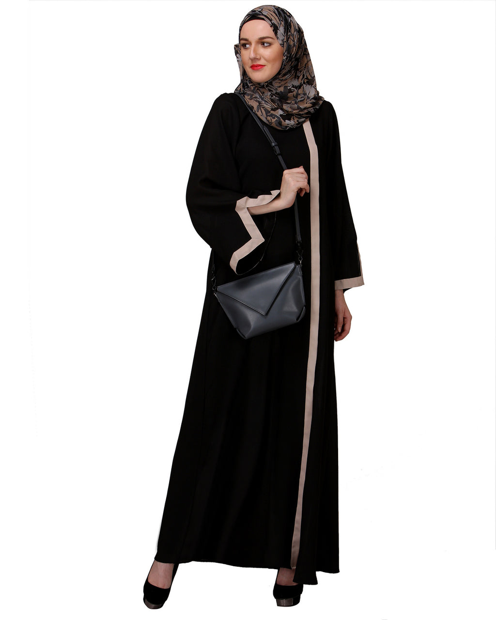 Slit Sleeve Black & Beige Abaya