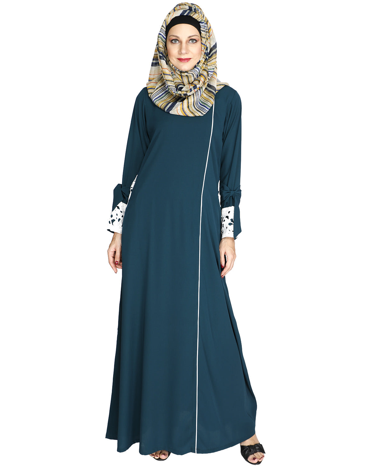 Lace & Bow Detailed Abaya